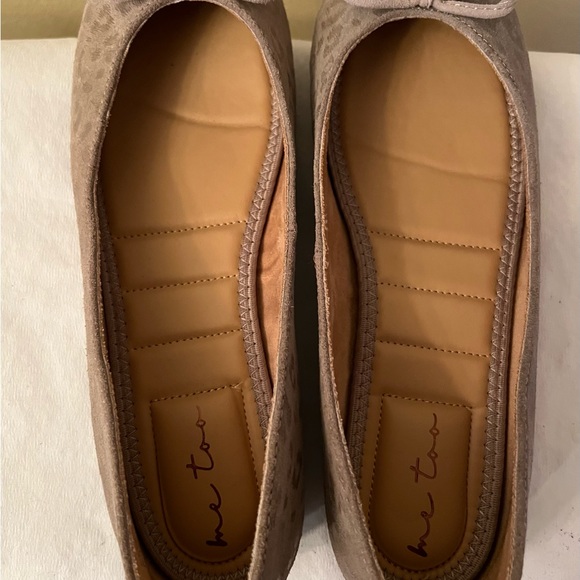 Me Too Skylar Suede Ballet Beige Flats, Size 10, Very Good Condition - Picture 5 of 9